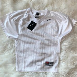 Nike boys white swoosh mesh jersey NWT
